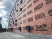 Se alquila apartamento 87m2 Los Samanes 7611