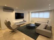 Se alquila apto 150m2 urb La Castellana