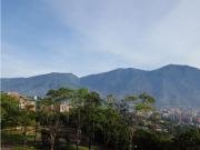 Se alquila Apto 200m² 3h+s/3b+s/3p Colinas de Valle Arriba