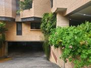 Se alquila apto 98m2 2h/3b/2p Campo Alegre