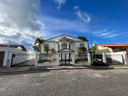 Se alquila casa 1800m2 Los Naranjos 6060