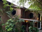 Se alquila casa 600m2 4h+s/5b+s/6pe Los Chorros