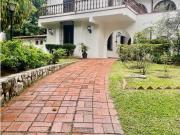 Se alquila casa 800m2 5h+2s/8b/8p Country Club