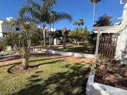 se alquila casa adosada para larga temporada en estepona