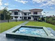 SE ALQUILA CASA CAMPESTRE DE LUJO, VIA ARMENIA, PEREIRA