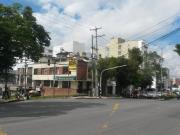 Se Alquila Casa Comercial Esquinera Avenida Bolívar...