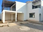 SE ALQUILA CASA DE 3 PISOS EN EXCLUSIVO CONDOMINIO LA...