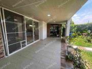 se alquila casa de un piso, el castillo