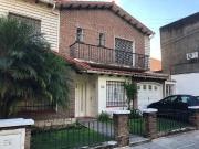 Se alquila casa en Barrio Sur