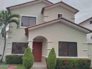 Se alquila casa en Ciudad Celeste de 5 habitaciones