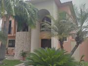 se alquila casa en Portón del Río