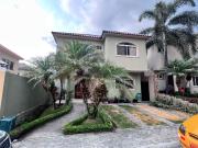 SE ALQUILA CASA EN URB PORTAL AL SOL, km 11.5 VÍA A LA COSTA