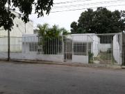 SE ALQUILA CASA LOCAL PARA USO COMERCIAL EN EL ESTE...