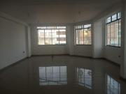 SE ALQUILA CONSULTORIO, OFICINA U SALON DE BAILE EN...