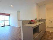 Se alquila departamento de 76m2 de 3 dormitorios mas...