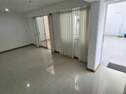 Se alquila departamento duplex de 120m2 de 2 dormitorios...