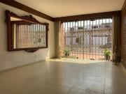 Se Alquila Departamento Duplex en primer piso 241 Mtrs...