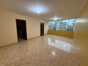 Se Alquila departamento Frente a Parque 3er piso Surco... Se Alquila departamento Frente a Parque 3er piso Surco...