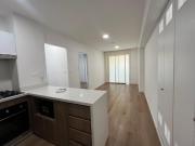 Se Alquila Departamento semi amoblado de Estreno con...