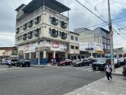 Se alquila edificio esquinero, Ayacucho y la 10ma