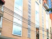 SE ALQUILA EN CONQUISTADORES EN EDIFICIO 4 PLANTAS PARA...
