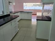 SE ALQUILA EN UN PRIMER PISO LINDO DEPARTAMENTO EN LA...