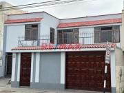 ¡Se Alquila Espaciosa Casa De Dos Pisos Como Local...