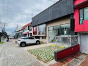 SE ALQUILA ESPECTACULAR CASA COMERCIAL AVENIDA 30 DE...