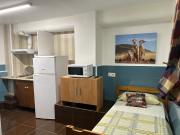 Se alquila estudio amueblado y equipado temporal