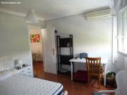 SE ALQUILA ESTUPENDO PISO EN AVD.DE LA FAMA PARA 4...