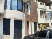 Se alquila excelente apartamento 2 piso independiente !...