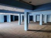 Se Alquila excelente Local y en el Viñedo de 720 m2