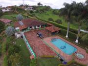 Se alquila finca por dias,Via Condina