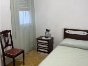 Se alquila habitación