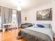 Se alquila habitación al aire libre en apartamento de 9...