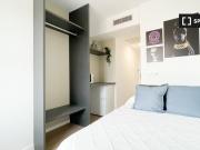 Se alquila habitación amueblada en Salamanca