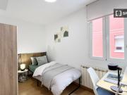 Se alquila habitación compartida en Campamento, Madrid