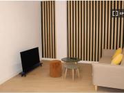 Se alquila habitación con balcón en Coliving en...