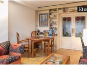 Se alquila habitación con baño en apartamento de 4... Se alquila habitación con baño en apartamento de 4...