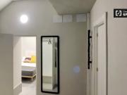 Se alquila habitación de 5 dormitorios Rios Rosas /...