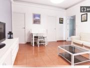 Se alquila habitación en apartamento compartido de 3...