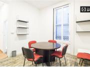 Se alquila habitación en apartamento de 11 dormitorios,...