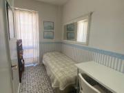 Se alquila habitación en apartamento de 2 dormitorios en...