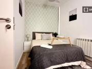 Se alquila habitación en apartamento de 2 dormitorios en...