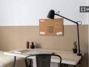 Se alquila habitación en apartamento de 2 dormitorios en...