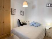 Se alquila habitación en apartamento de 3 dormitorios en...