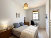 Se alquila habitación en apartamento de 3 dormitorios en...