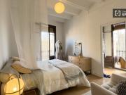 Se alquila habitación en apartamento de 3 dormitorios en...