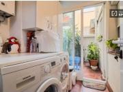 Se alquila habitación en apartamento de 3 dormitorios en...