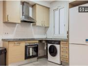 Se alquila habitación en apartamento de 3 dormitorios en...